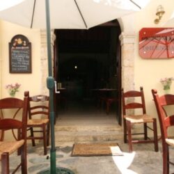 Ifigenia rooms and studios