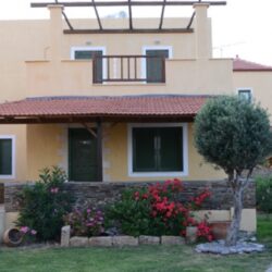 Finikas and Elizabeth rooms and apartments