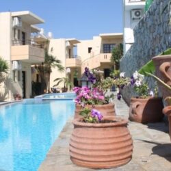 Lola Apartments-Studios