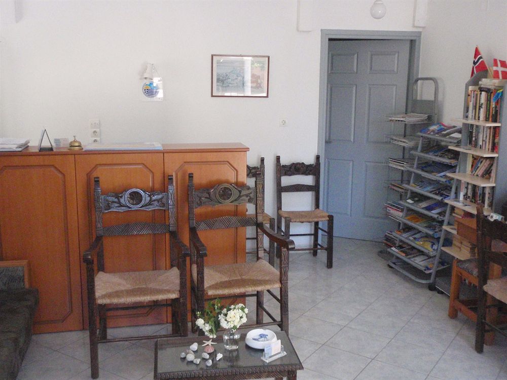 Niriis Hotel - Image 3