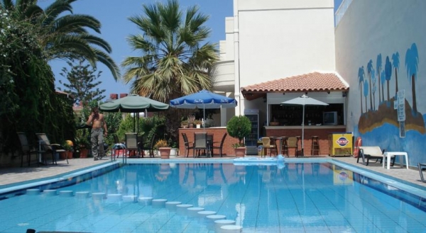 Akatos Hotel & Apartments