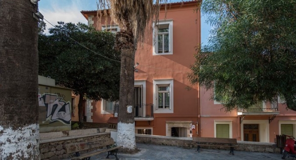 Elia Portou Due