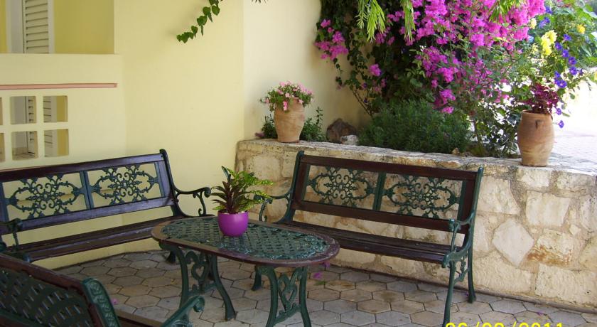 Apelia Hotel - Image 6
