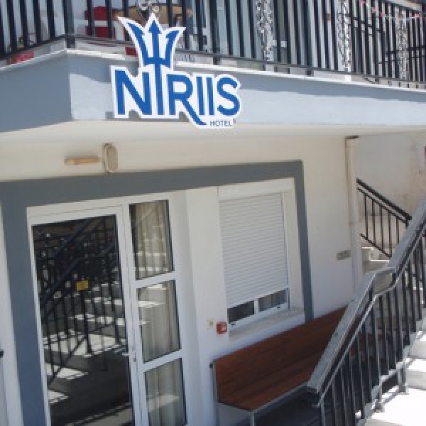 Niriis Hotel