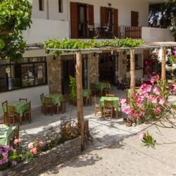 PACHNES Bed & Breakfast