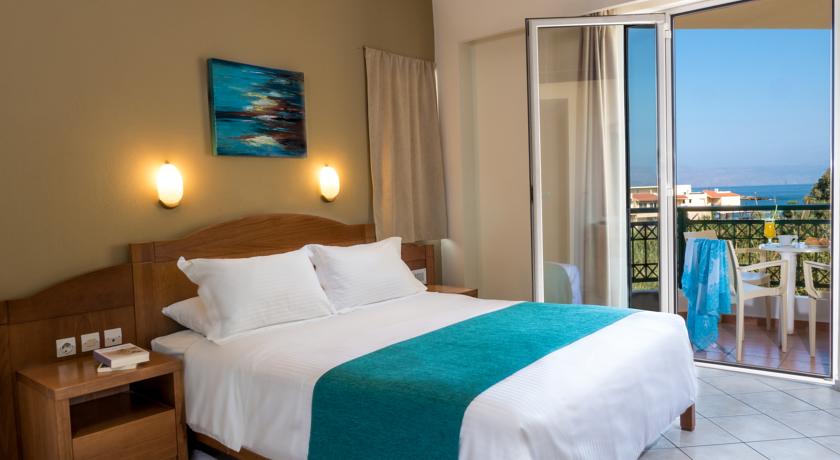 Alexia Beach Hotel - Image 3
