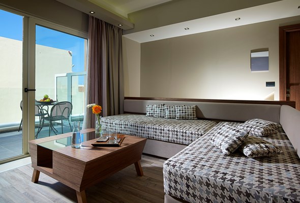 Elotis Suites - Image 6