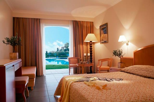 Pilot Beach Resort - Image 4