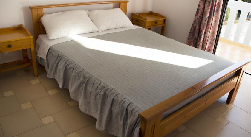 Popi Hotel & Apartments - Image 7