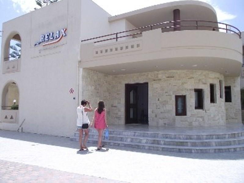 Relax Hotel - Image 2