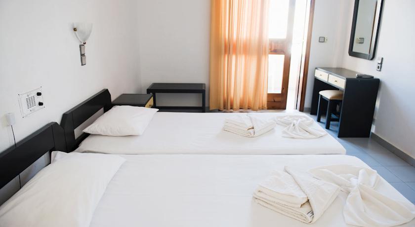 Relax Hotel - Image 5