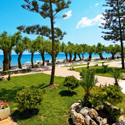 Santa Marina Beach Hotel - Image 3