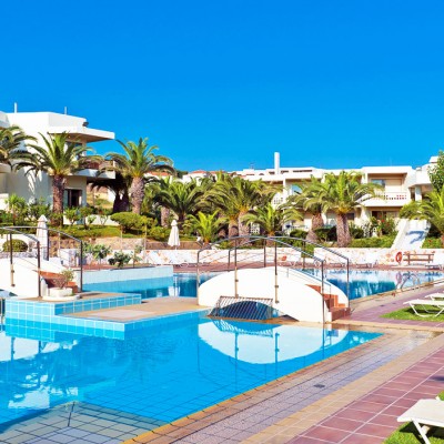 Santa Marina Beach Hotel - Image 6