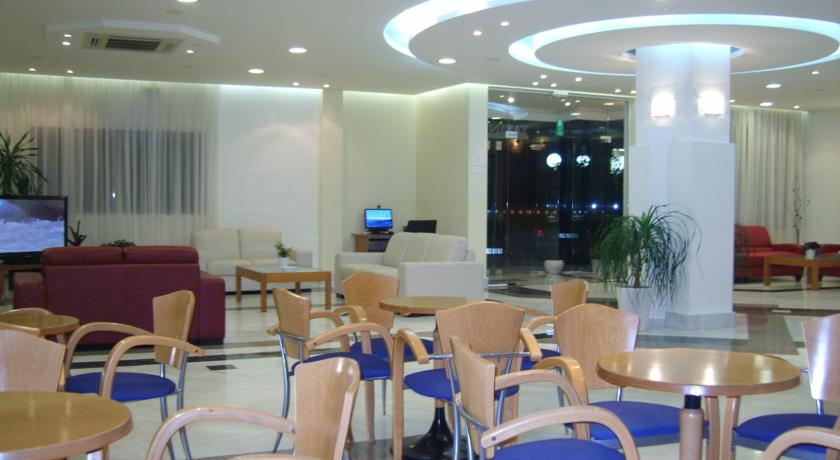 Yakinthos Hotel - Image 3