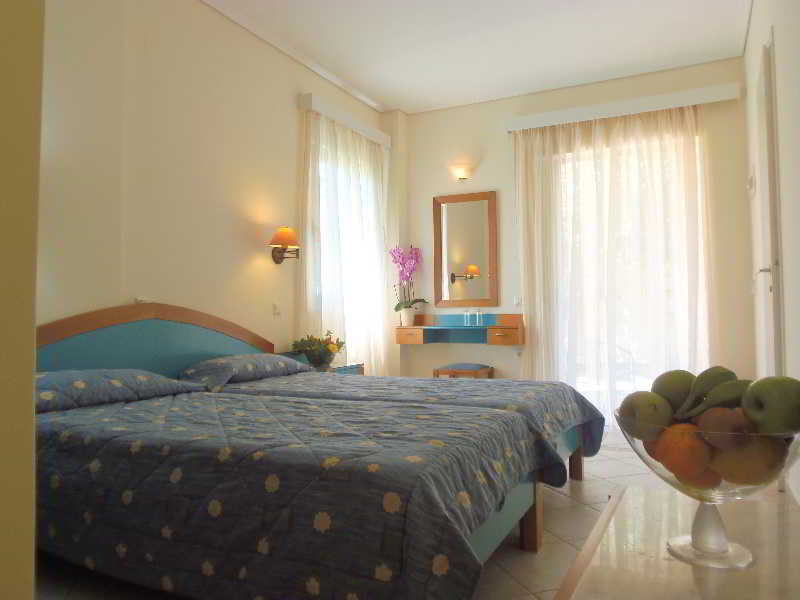 Yakinthos Hotel - Image 4