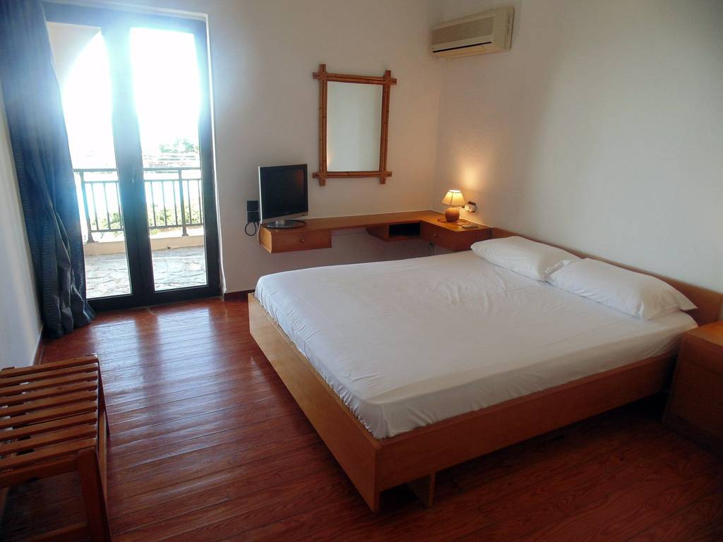 Achillion Villas - Image 2