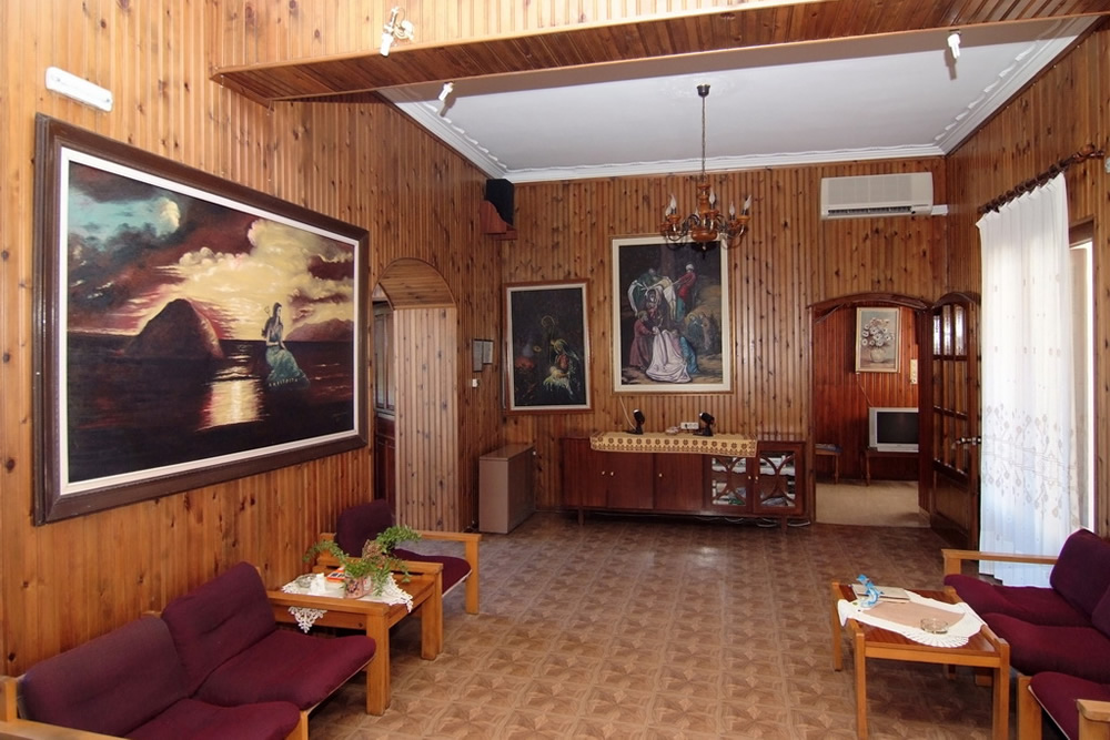 Amphitriti Hotel - Image 3