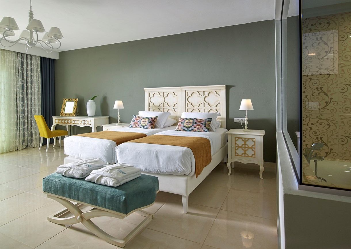 Anemos Luxury Grand Resort - Image 11
