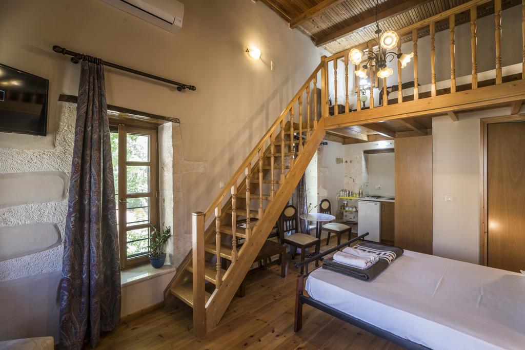 11 City hotel - Image 4