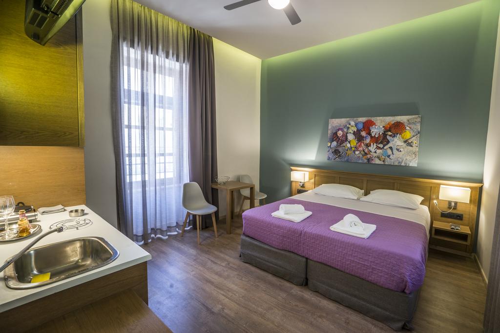 11 City hotel - Image 13