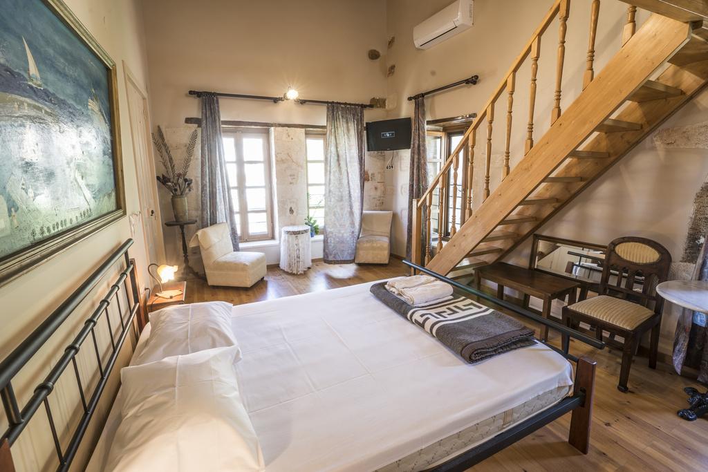 11 City hotel - Image 9