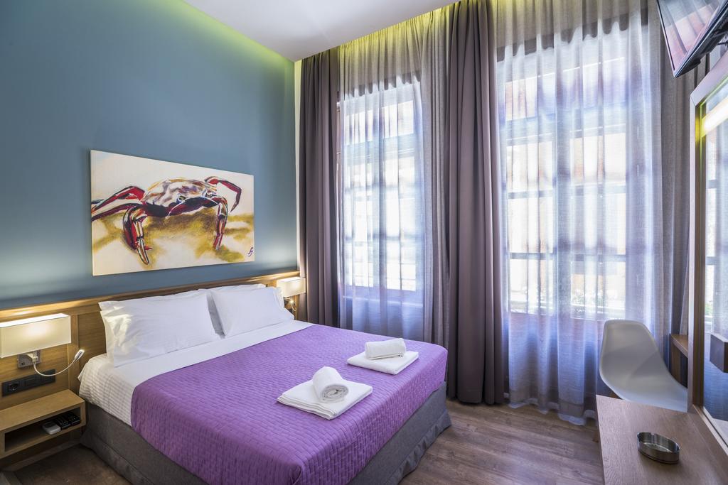 11 City hotel - Image 11