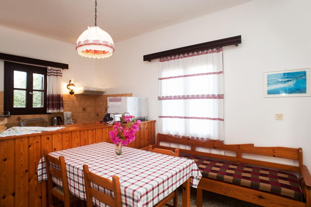 Dolphin apartments - Image 2