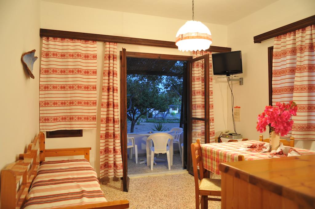 Dolphin apartments - Image 12