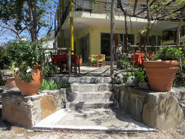 O Arxontas tavern hotel