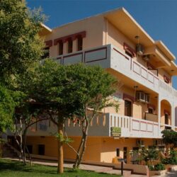 Zafiri studios and apartments
