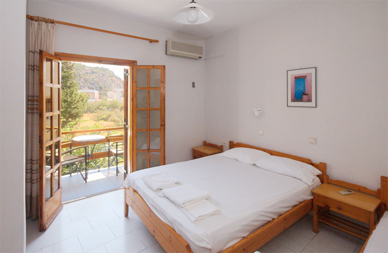 El Greco Studios and Rooms - Image 5
