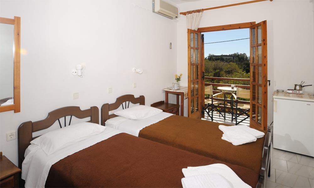 El Greco Studios and Rooms - Image 6
