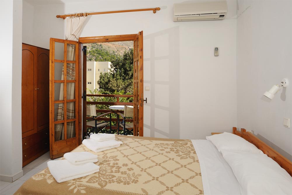 El Greco Studios and Rooms - Image 7