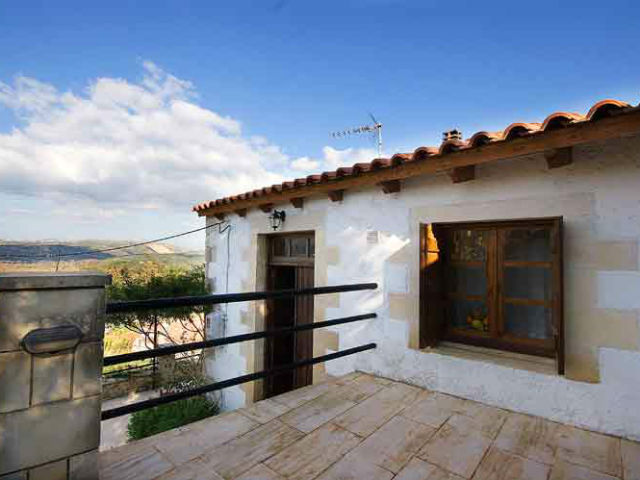 Fenareti's house - Image 4