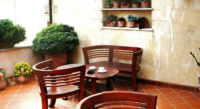 Ionas Boutique Hote - Image 3
