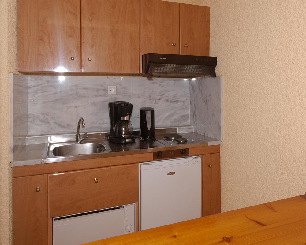 Zafiri studios and apartments - Image 6