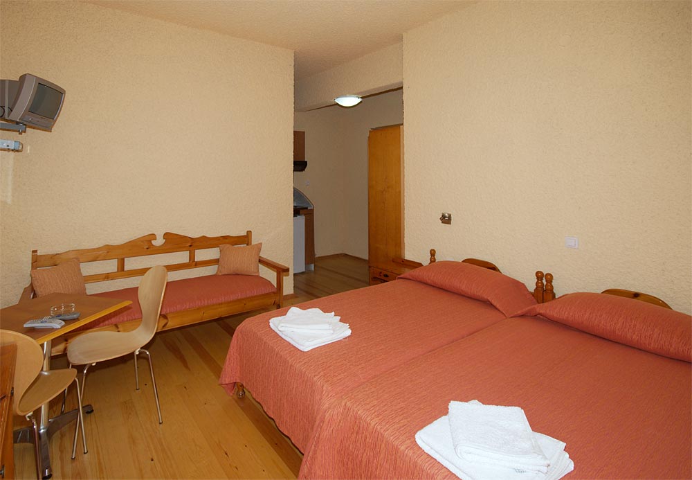 Zafiri studios and apartments - Image 8